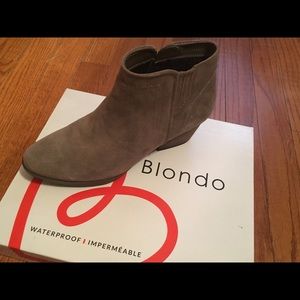 Blondo Suede booties 7.5